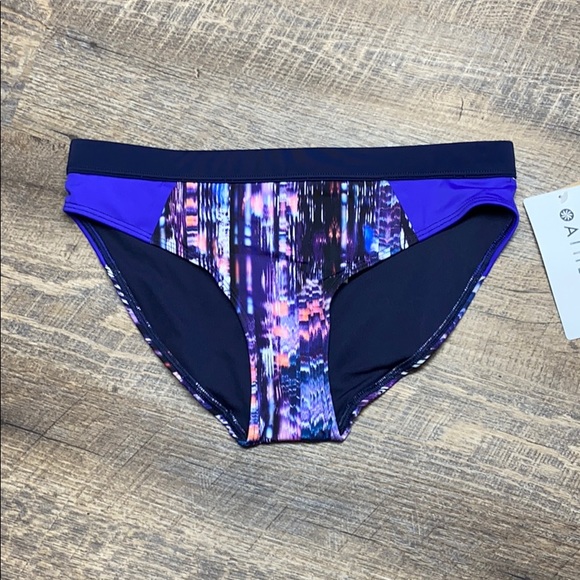 NWT Athleta Colorblock Tri-ssential Bottom Purple - Picture 3 of 11